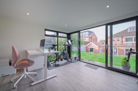 39-5 Norwood Ave.jpg