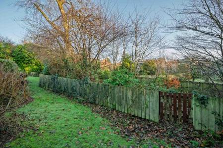 33-25 Tweskard Park.jpg