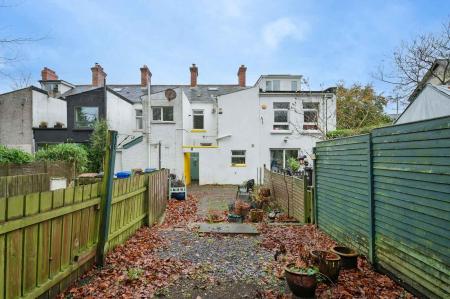 26-125 Upper Newtownards Rd.jpg