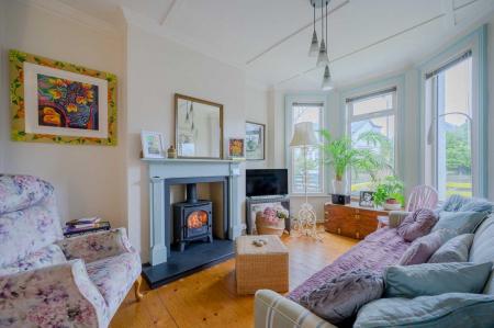 7-125 Upper Newtownards Rd.jpg