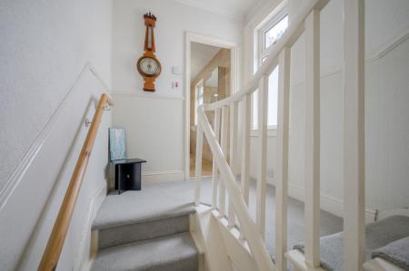 15-125 Upper Newtownards Rd.jpg