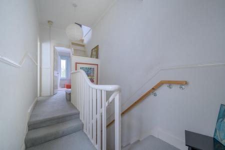 16-125 Upper Newtownards Rd.jpg