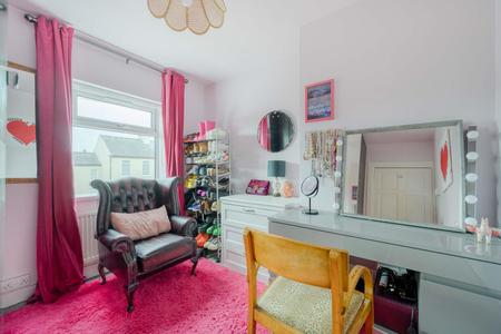 19-63 Larkfield Road.jpg