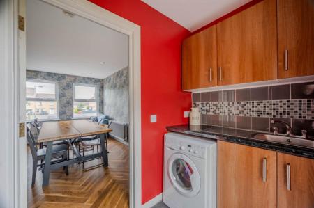 Messenger_creation_CD899772-11EA-4AF1-8763-BF1809E