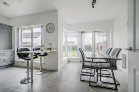 41 Balmoral Rd_11.jpg