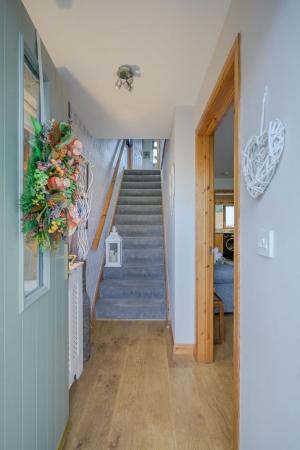 4-47 Stonebridge Ave.jpg