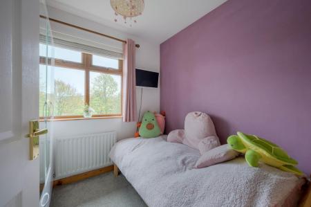 19-47 Stonebridge Ave.jpg