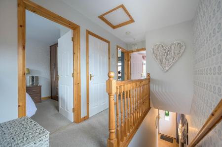 14-47 Stonebridge Ave.jpg