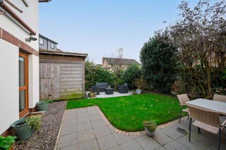 26-47 Stonebridge Ave.jpg