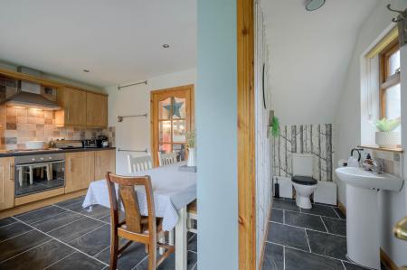 12-47 Stonebridge Ave.jpg