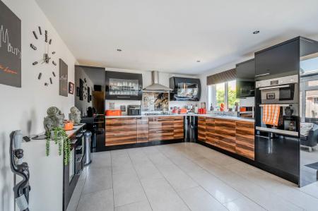 10 Ardvanagh Court_16.jpg