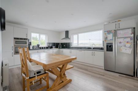 27-1C Donaghadee Road.jpg