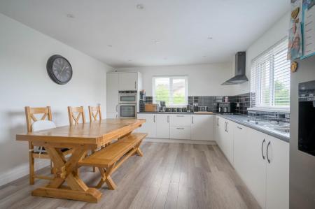 28-1C Donaghadee Road.jpg