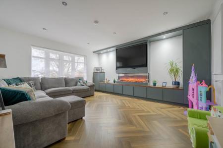 25-1C Donaghadee Road.jpg