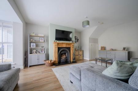 7-18 Tullynagardy Ave.jpg