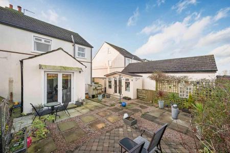 24-20 Birch Cres.jpg