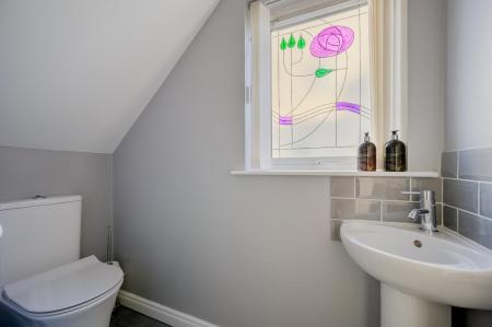 16-20 Birch Cres.jpg