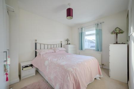 21-20 Birch Cres.jpg