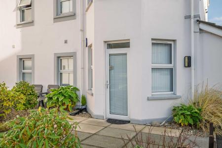 5-1 Chaplin Gate.jpg