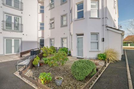 4-1 Chaplin Gate.jpg