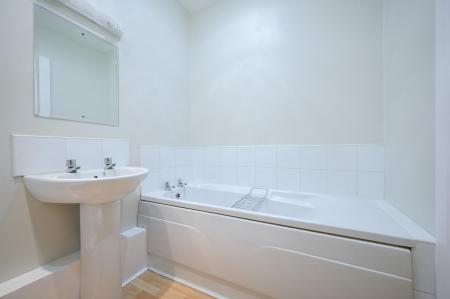 24-1 Chaplin Gate.jpg