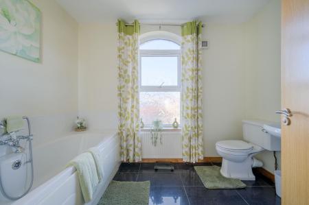 27-5 Shandon Court.jpg