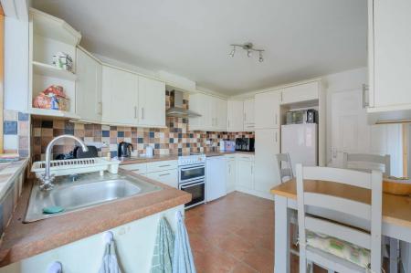 11-3 Erindee Ave.jpg