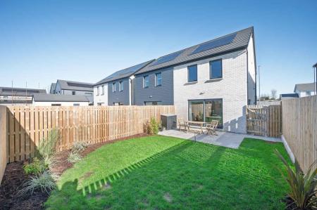 28-28 Fourth Ave.jpg