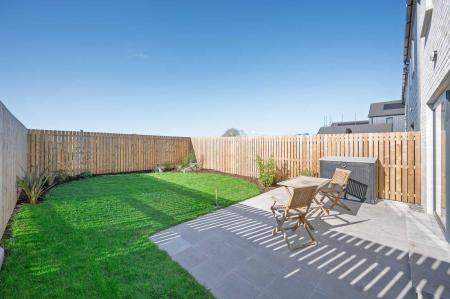 27-28 Fourth Ave.jpg