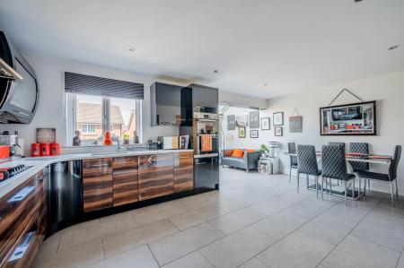 10 Ardvanagh Court_20.jpg