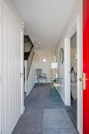 5-8 Drumfad Ave.jpg