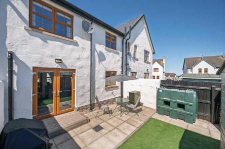 28-8 Drumfad Ave.jpg