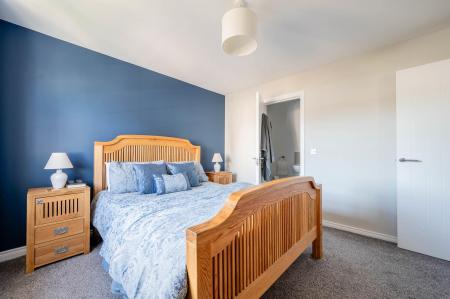 21-8 Drumfad Ave.jpg
