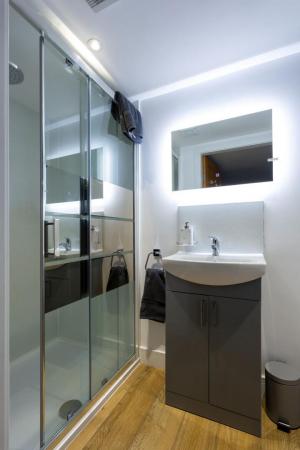 Ensuite