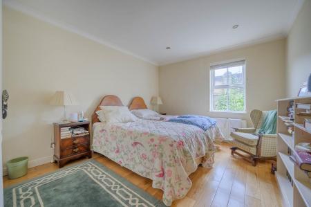 20-14 Priory Manor.jpg