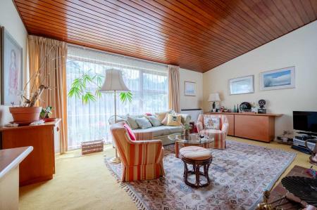 9-1 Rannoch Rd.jpg