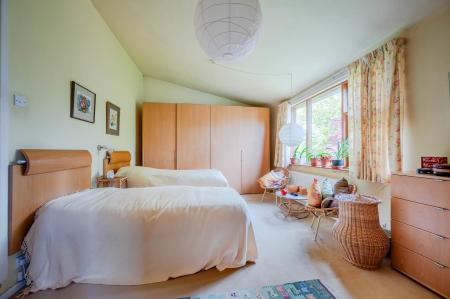 17-1 Rannoch Rd.jpg