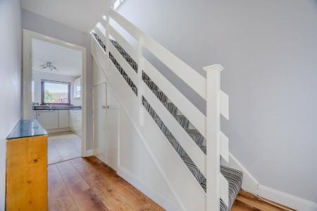 19-44 Drumglass Ave.jpg