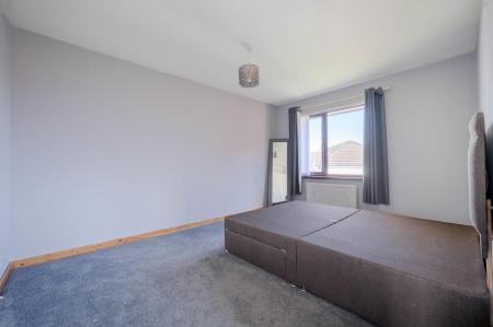 21-44 Drumglass Ave.jpg