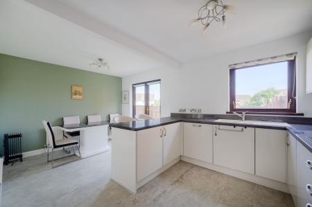 17-44 Drumglass Ave.jpg