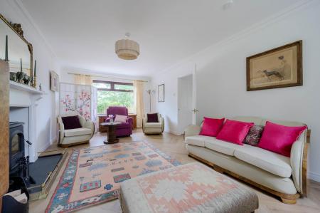 12-4 Woodbank Lane.jpg