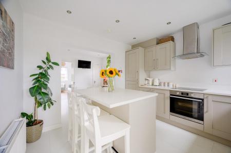 19-6 Hillview Place.jpg