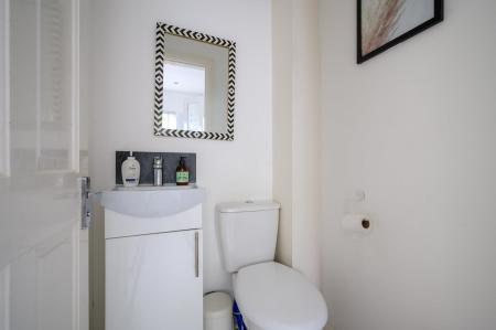 13-6 Hillview Place.jpg