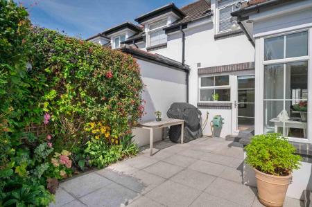 11-9 Crawfordsburn Close.jpg