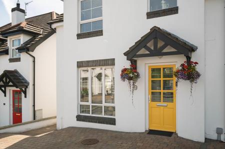3-9 Crawfordsburn Close.jpg