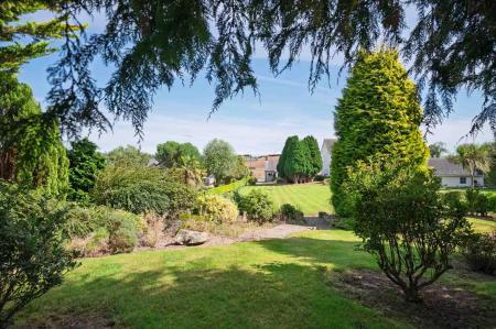 27-76 Ballymoney Rd.jpg
