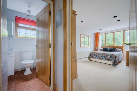 Ensuite
