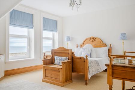 31-8 Sharman House.jpg