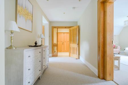 17-8 Sharman House.jpg
