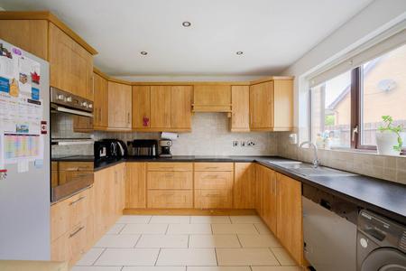 9-70 Grangewood Rd.jpg